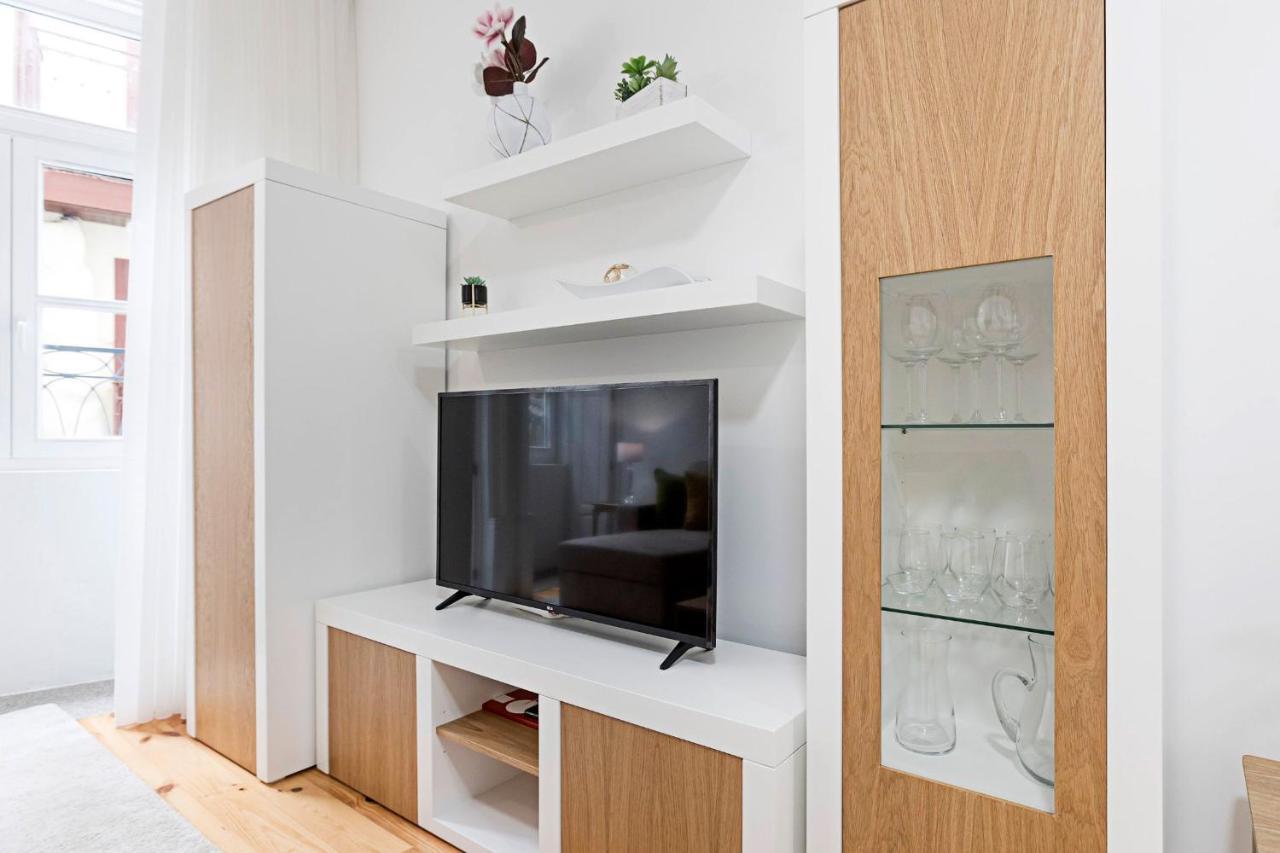 Loios 1Br Flat Downtown By Lovelystay OOporto Exteriör bild